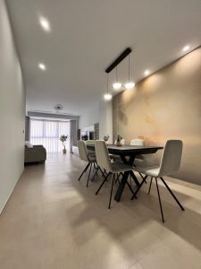 Elegir los muebles de diseño adecuados en Valencia